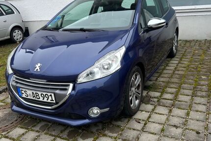 Peugeot 208 140.000 km 3.950 &euro; Freising 85356