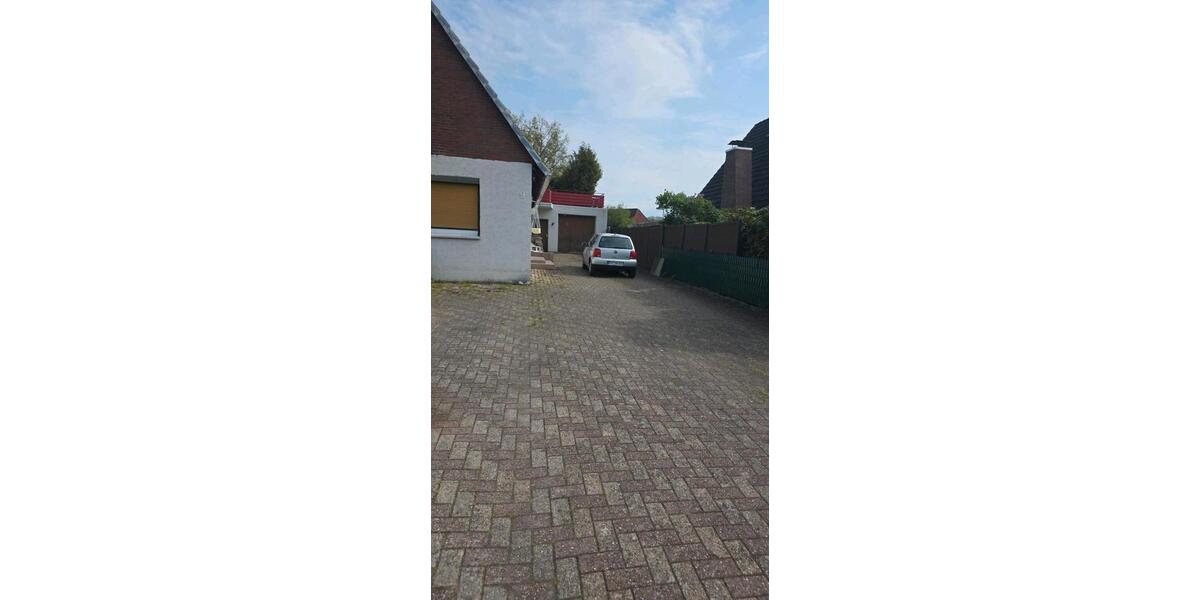Etagenwohnung Varel - 5 Zimmer, 105 m&sup2;, 1.000&euro; | Angebot:26412507