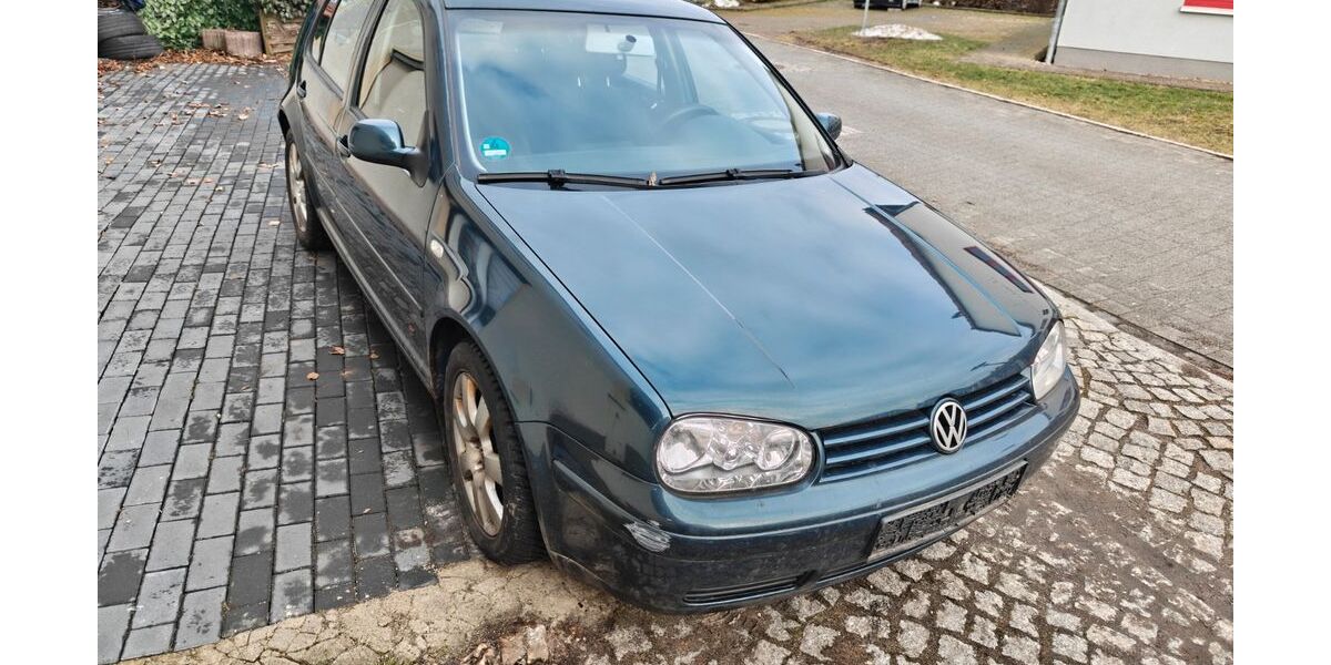 VW Golf 295.527 km 1.199 &euro; Barleben 39179