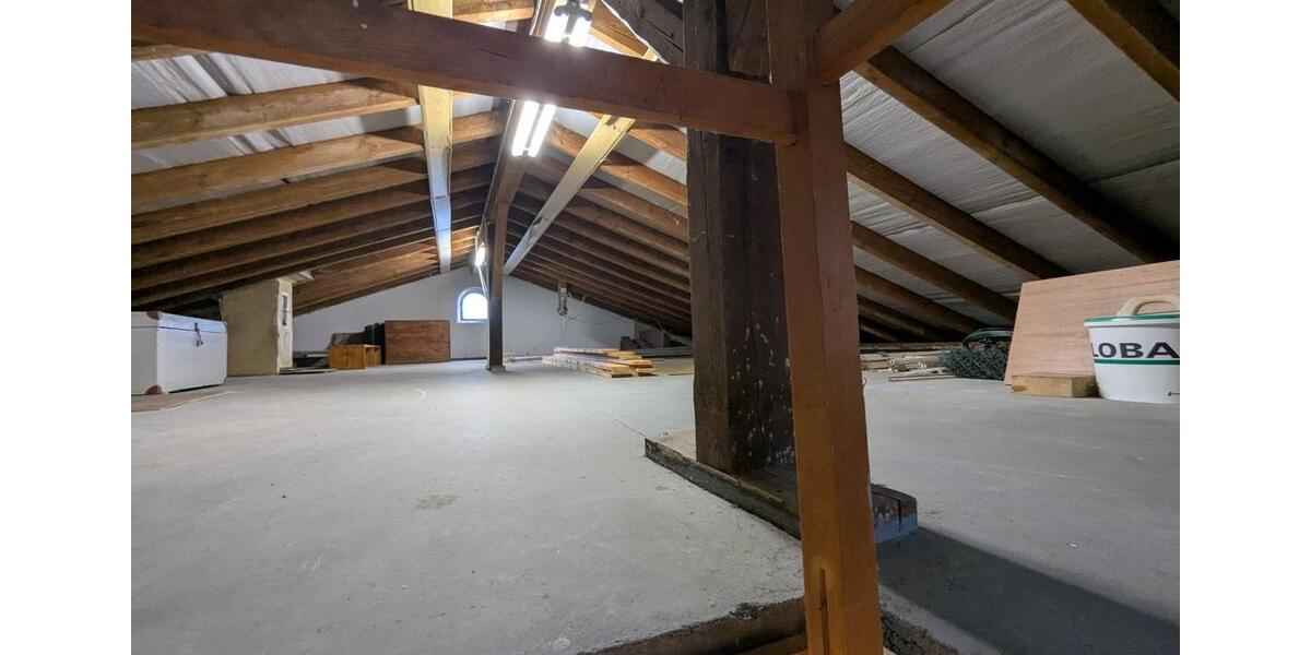 Einfamilienhaus Reichenbach an der Fils - 6.5 Zimmer, 171 m&sup2;, 2.000&euro; | Angebot:23174343