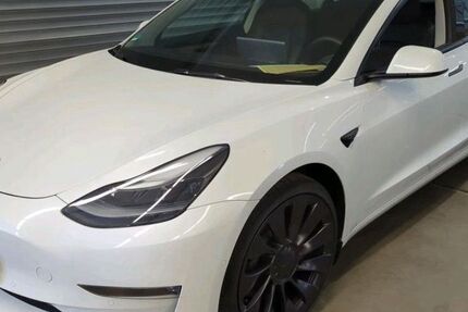 Tesla Model 3 40.000 km 32.500 € Kirchberg/Untermitterdorf 94259