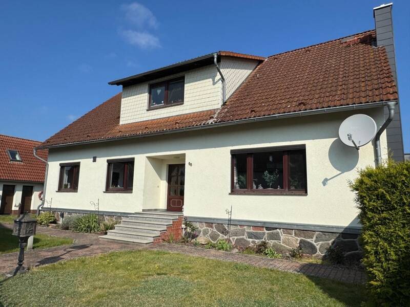 Platz für zwei Familien und nahe zum Strand