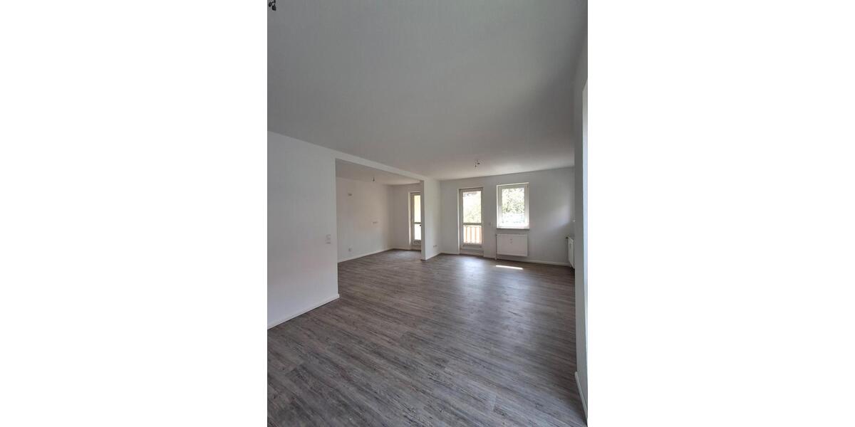 Etagenwohnung Schirgiswalde-Kirschau Kirschau - 4 Zimmer, 117 m&sup2;, 877&euro; | Angebot:26476004
