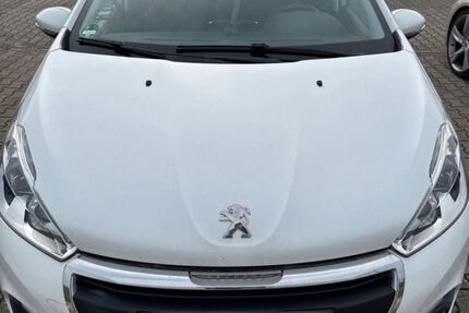 Peugeot 208 67.700 km 6.500 &euro; An Der Schmücke 06577