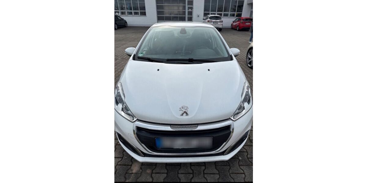Peugeot 208 67.700 km 6.500 &euro; An Der Schmücke 06577
