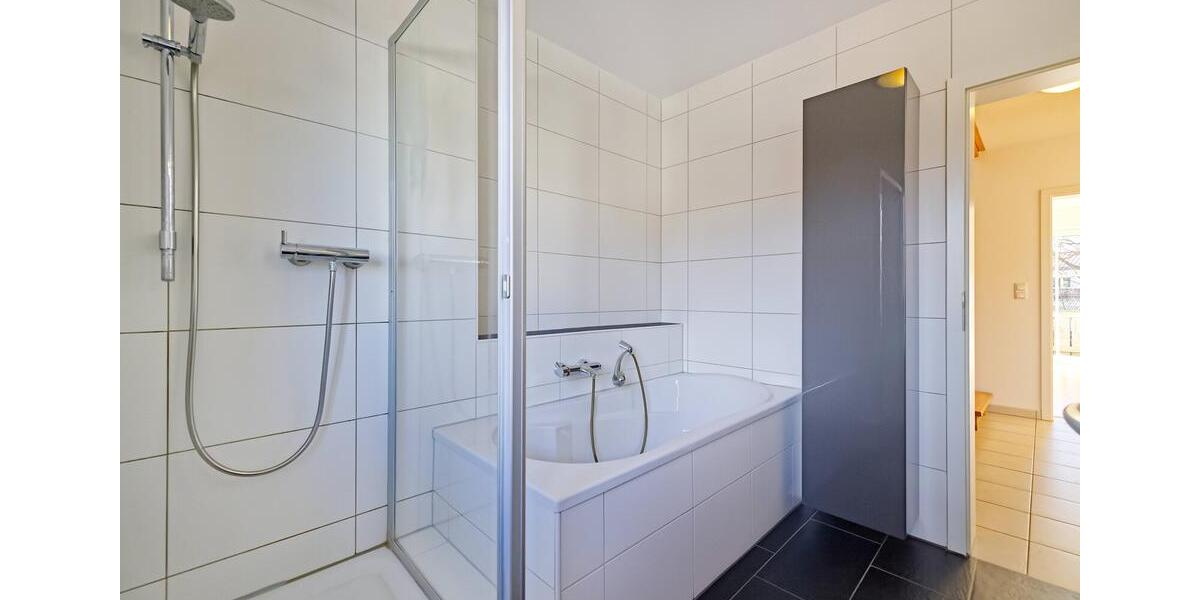 Reihenhaus Geretsried - 5 Zimmer, 159 m&sup2;, 2.250&euro; | Angebot:25256425