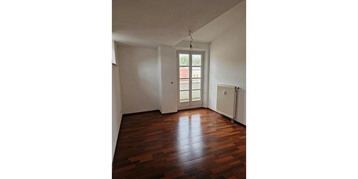 Etagenwohnung Wasserburg am Inn - 2.5 Zimmer, 90 m&sup2;, 1.250&euro; | Angebot:26375388