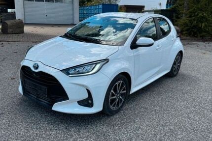 Toyota Yaris 25.413 km 15.490 &euro; Barsbüttel 22885