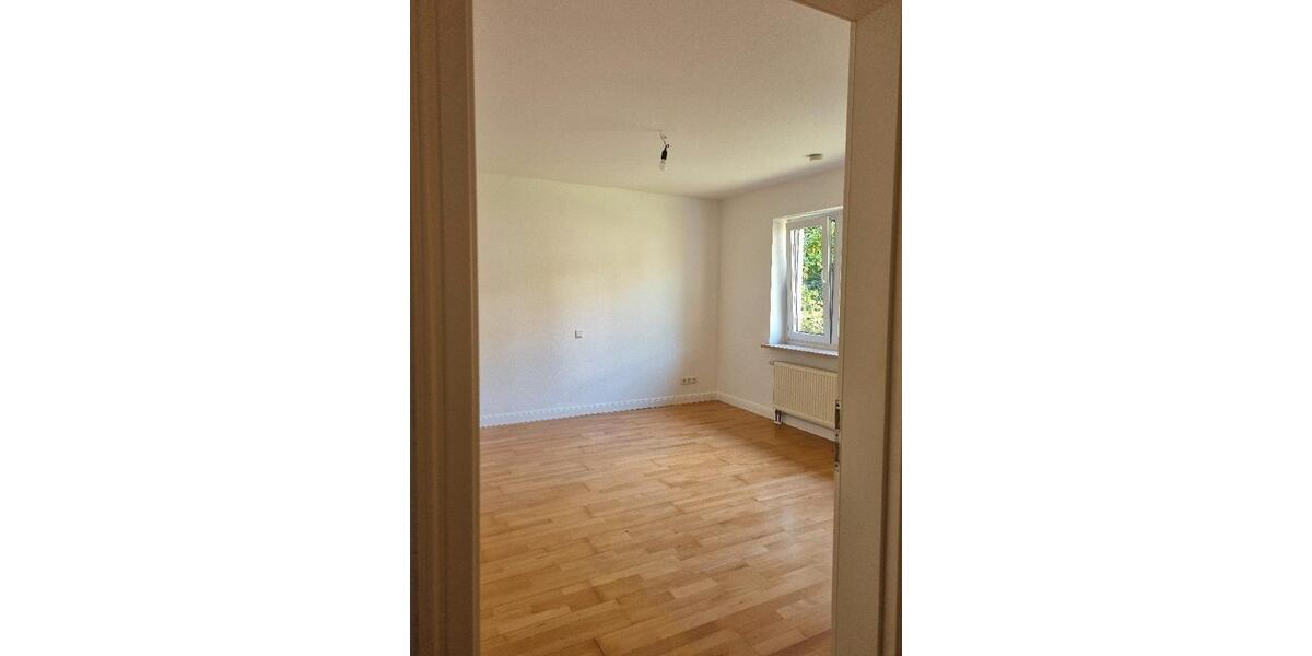 Erdgeschoßwohnung Flensburg Altstadt - 3 Zimmer, 100 m&sup2;, 1.150&euro; | Angebot:26412550