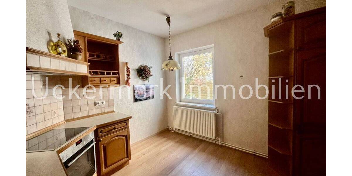 Einfamilienhaus Gramzow - 6 Zimmer, 140 m&sup2;, 320.000&euro; | Angebot:26066463