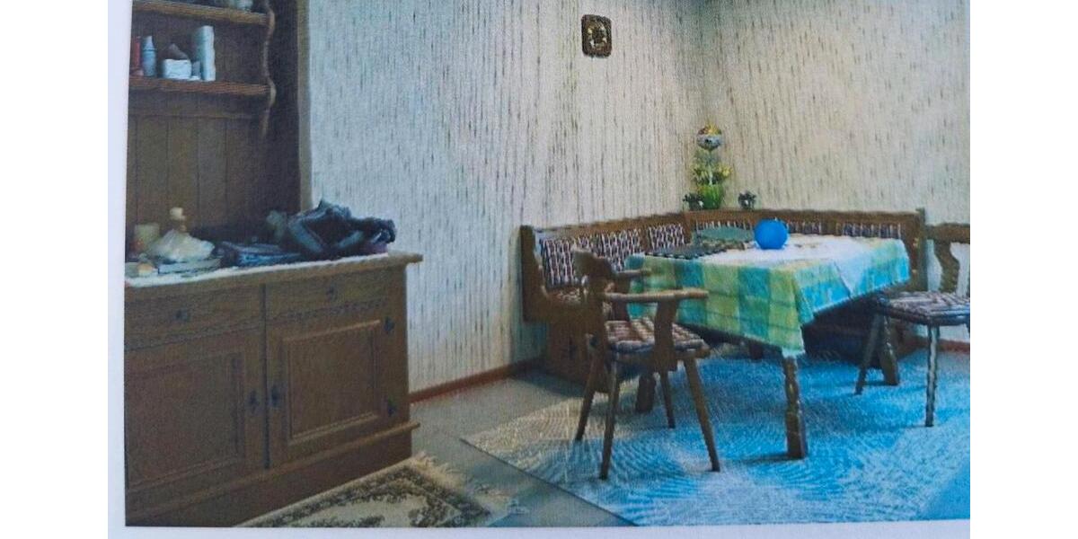 Einfamilienhaus Burbach - 9 Zimmer, 180 m&sup2;, 360.000&euro; | Angebot:26766273
