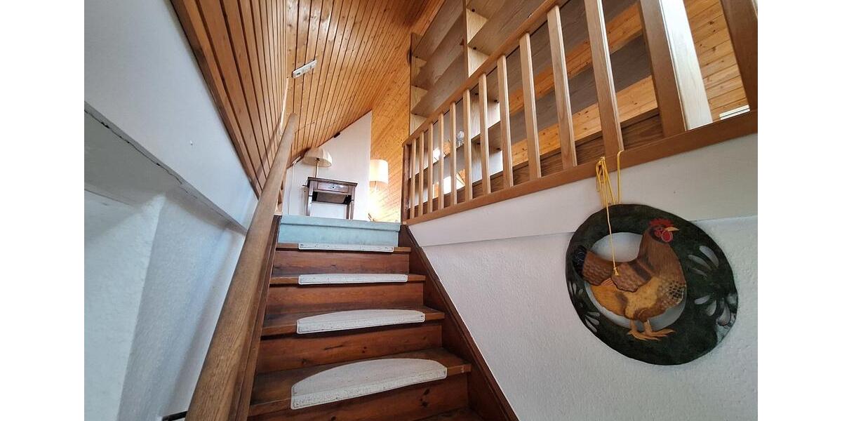 Einfamilienhaus Helmstedt - 10 Zimmer, 221 m&sup2;, 350.000&euro; | Angebot:27084827