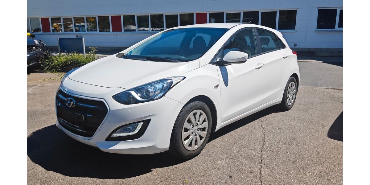 Hyundai i30 76.000 km 5.999 &euro; Mosbach 74821