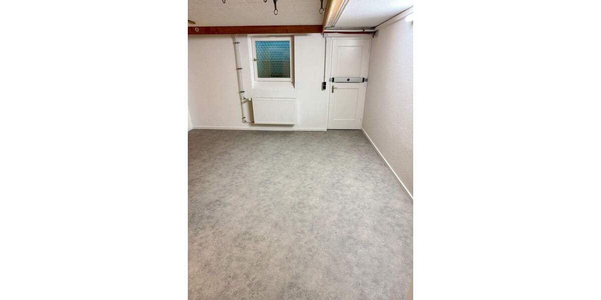 Reihenmittelhaus Nürnberg Thon - 4 Zimmer, 114 m&sup2;, 1.600&euro; | Angebot:25424321