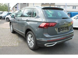 VW Tiguan 2,0 TDi 4-Mo DSG Navi AHK SOFORT !! 10 km 43.300 € Bonn 53225