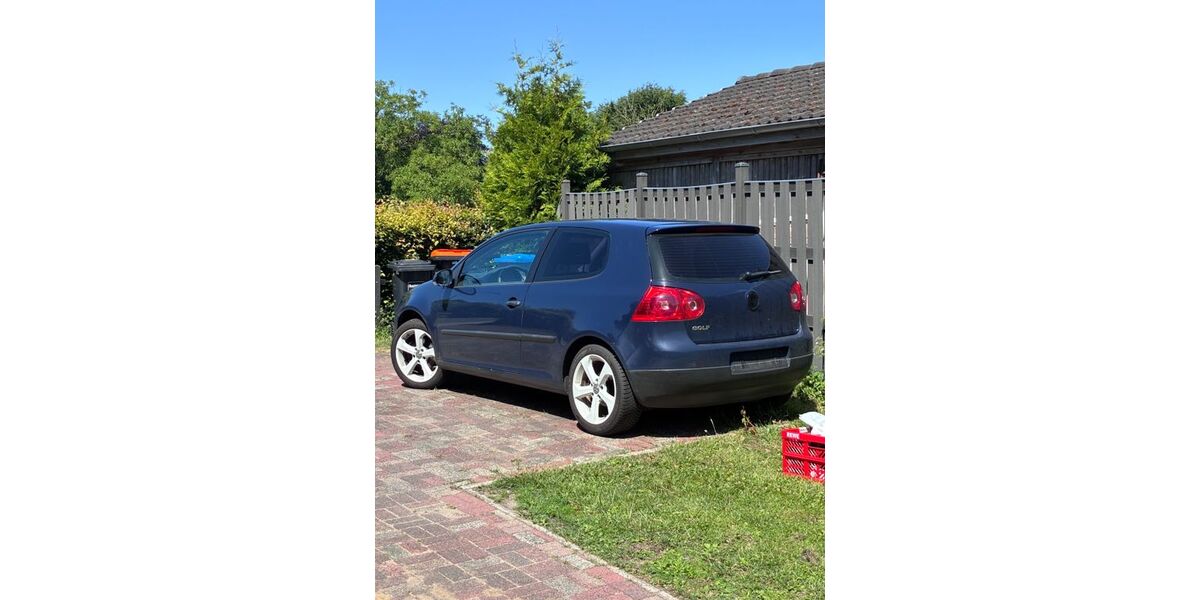 VW Golf 204.000 km 3.000 &euro; Weddelbrook 24576