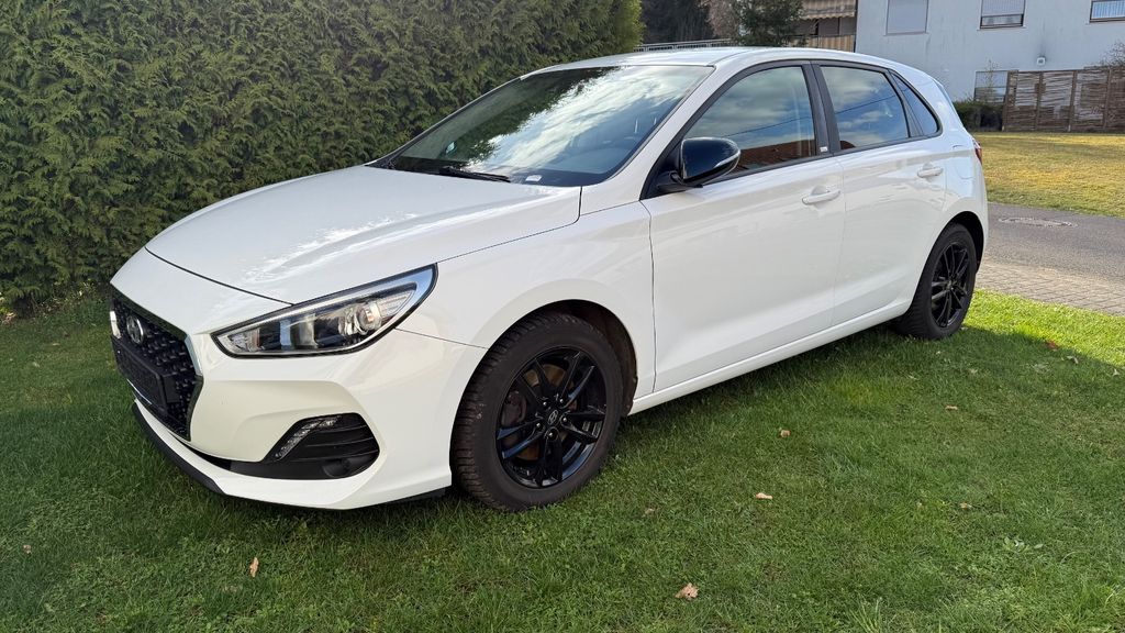 Hyundai i30 83.000 km 12.999 &euro; Freisen 66629