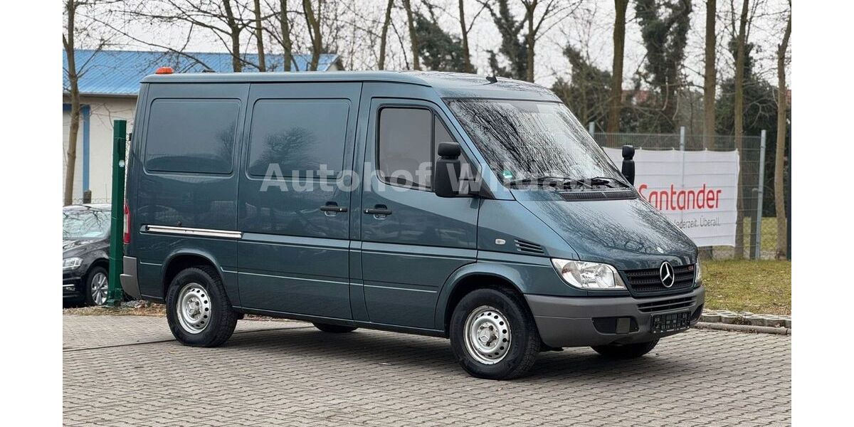 Mercedes-Benz Sprinter 120.983 km 7.990 &euro; Wildau 15745
