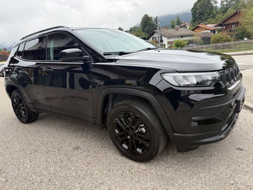 Jeep Compass 17.000 km 22.999 € Lenggries 83661