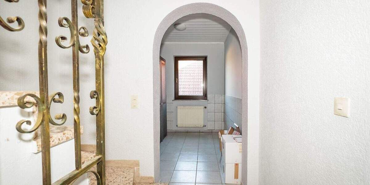 Einfamilienhaus Bad Königshofen Gabolshausen - 4 Zimmer, 103 m&sup2;, 89.000&euro; | Angebot:25744216