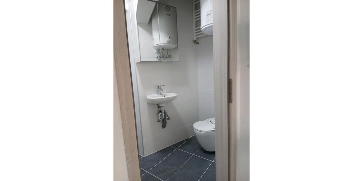 Dachgeschoßwohnung Eggenfelden - 4 Zimmer, 85 m&sup2;, 11&euro; | Angebot:26413715