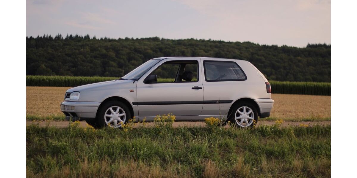 VW Golf 82.000 km 4.200 &euro; Lauchheim 73466
