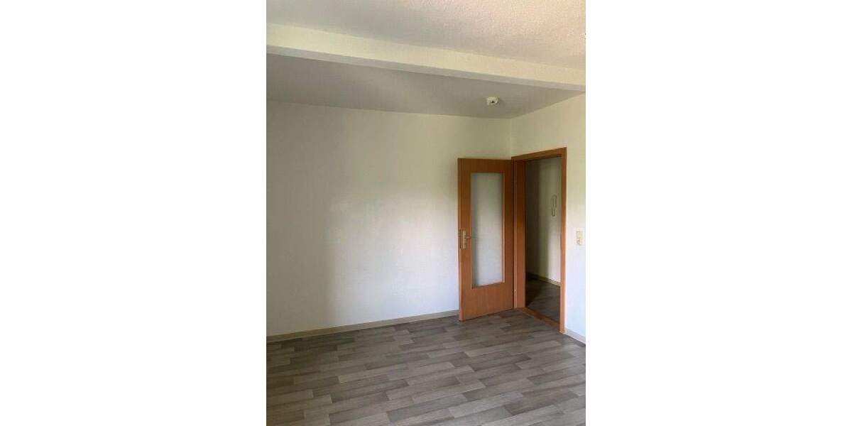 Stilvolles Wohnen in zentraler Lage - ideal für Paare oder Berufspendler, sofort frei 2 zimmer