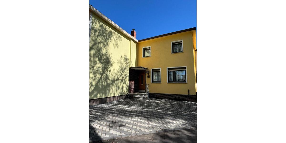 Reihenhaus Bernburg (Saale) - 4 Zimmer, 90 m&sup2;, 125.000&euro; | Angebot:26636887