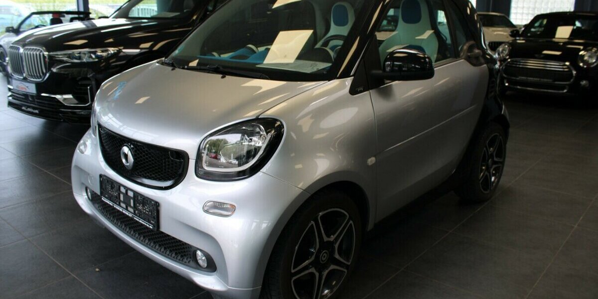 Smart ForTwo Coupe Proxy Panorama 73.447 km 7.980 &euro; Euskirchen 53881