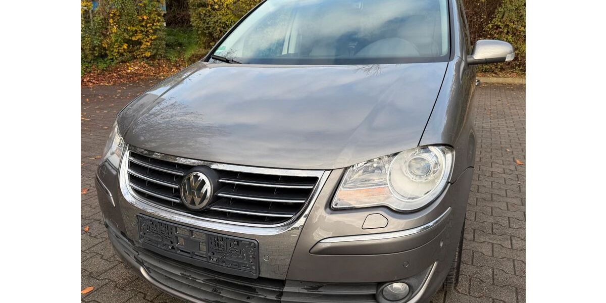 VW Touran 112.400 km 6.400 &euro; Bensheim 64625