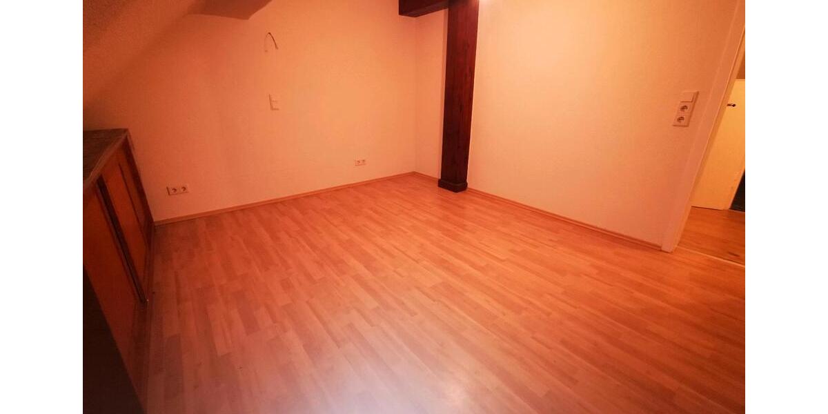 Dachgeschoßwohnung Altenberg - 2 Zimmer, 50 m&sup2;, 328&euro; | Angebot:24552324