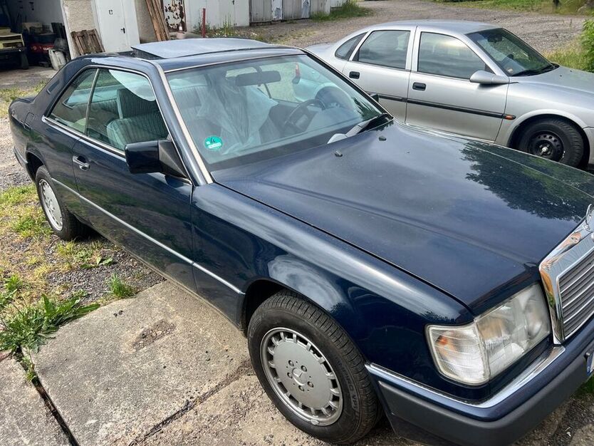 E 300