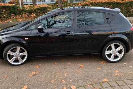 Seat Leon 207.000 km 10.000 &euro; München 80992
