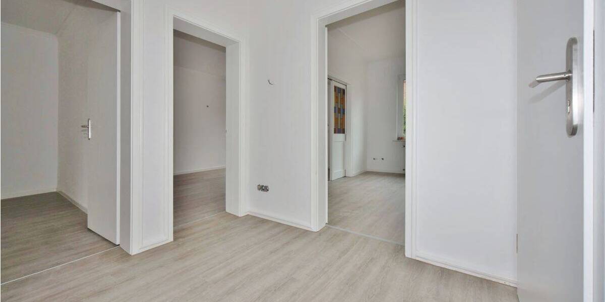 Einfamilienhaus Wilhelmshaven Bant - 7 Zimmer, 171 m&sup2;, 320.000&euro; | Angebot:26834390