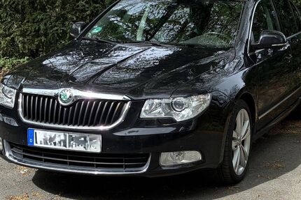 Skoda Superb 162.438 km 4.500 &euro; Aachen 52066