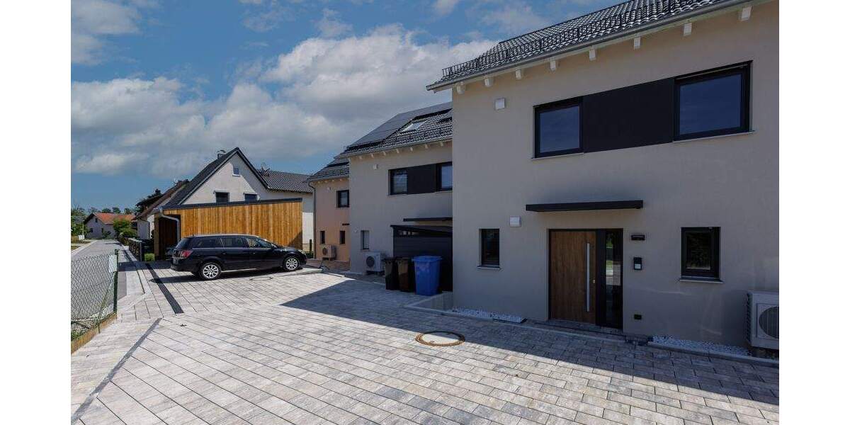 Reihenendhaus Langquaid - 5 Zimmer, 148 m&sup2;, 560.000&euro; | Angebot:24607415