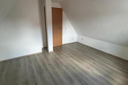 Wohnung Trossingen - 2.5 Zimmer, 65 m&sup2;, 750&euro; | Angebot:26199381