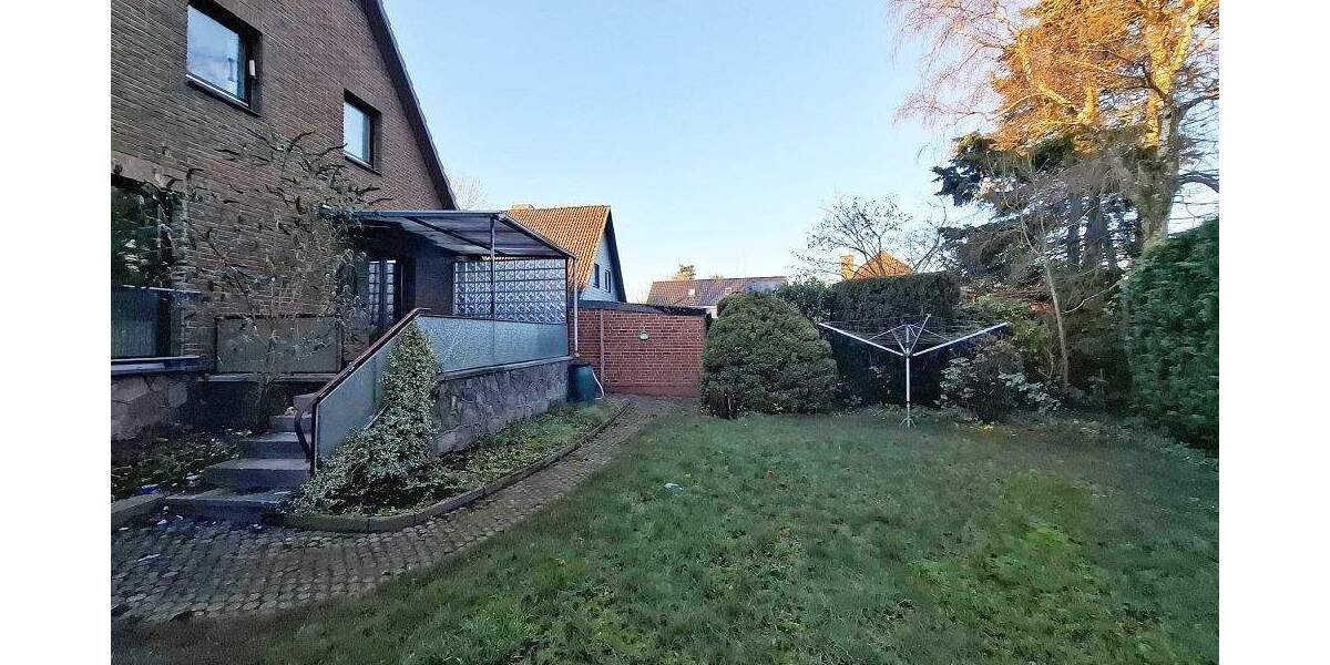 Doppelhaushälfte Bargteheide - 3 Zimmer, 111 m&sup2;, 299.000&euro; | Angebot:25704561