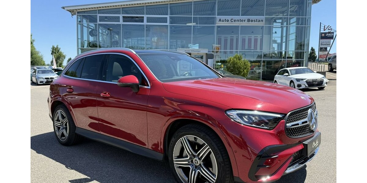 Mercedes-Benz GLC 300 d AMG/PANORAMA/4-MATIC/NAVI/MBUX/1.HAND 39.620 km 49.900 &euro; Villingen-Schwenningen 78054