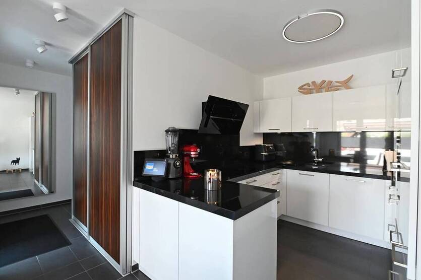 Simply Perfect :) Exklusiv ausgestattetes Townhouse mit Garten & Carport in Kettwig