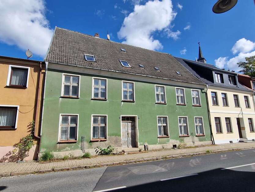 Haus zum Kaufen in Tessin 59.000 € 360 m²
