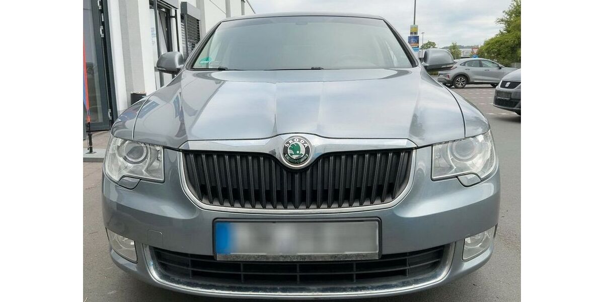Skoda Superb 198.098 km 2.800 &euro; Minden 32423