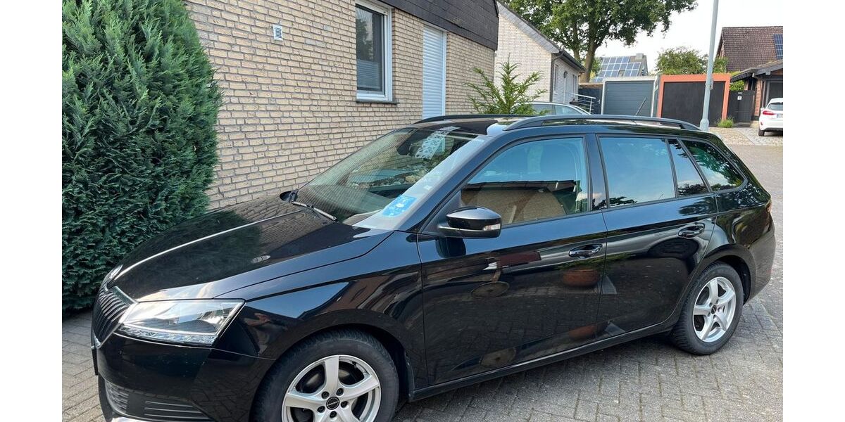 Skoda Fabia 60.500 km 12.700 &euro; Isselburg 46419