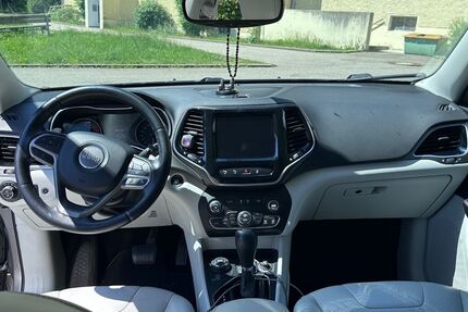 Jeep Cherokee 144.000 km 16.500 &euro; Bad Griesbach 94086