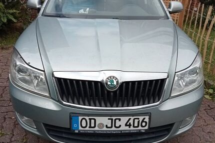 Skoda Octavia 180.533 km 3.199 € Bad Oldesloe 23843