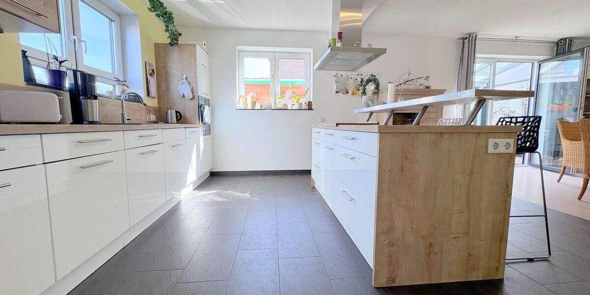Etagenwohnung Bonn Geislar - 5 Zimmer, 165 m&sup2;, 599.000&euro; | Angebot:25739552