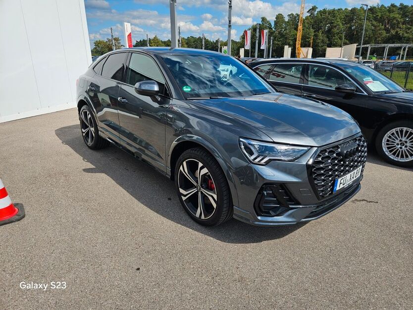 Audi Q3 14.000 km 47.999 € Zirndorf 90513
