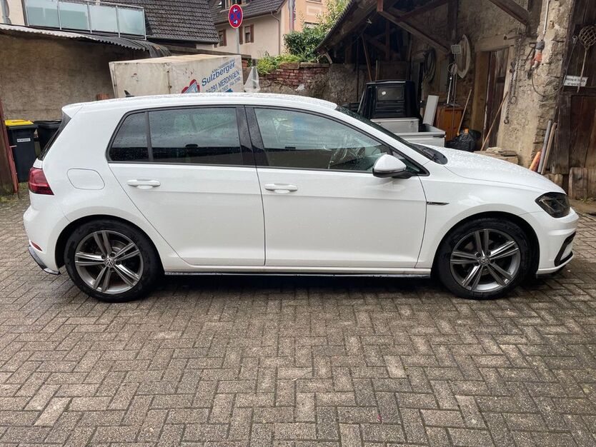 VW Golf 105.000 km 15.300 € Pfaffenweiler 79292