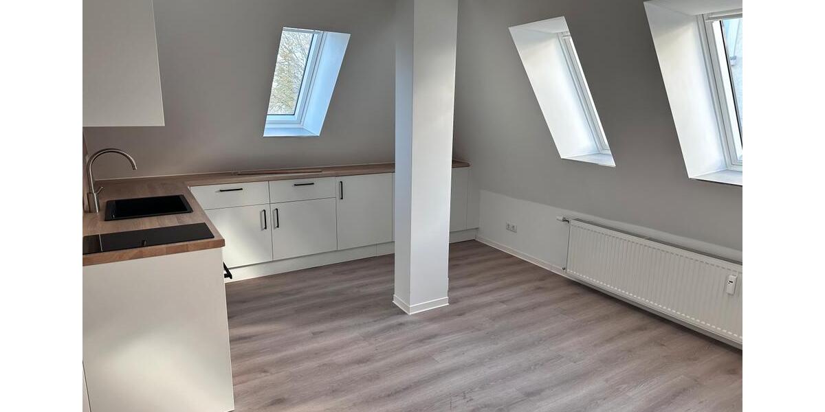 Dachgeschoßwohnung Glückstadt - 2 Zimmer, 33 m&sup2;, 430&euro; | Angebot:26234813