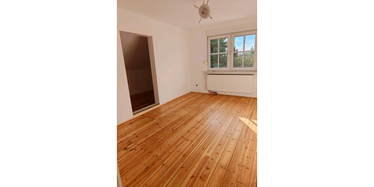 Einfamilienhaus Großräschen - 6.5 Zimmer, 135 m&sup2;, 1.425&euro; | Angebot:25048153